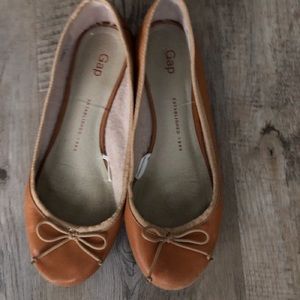 Gap ballerina flats